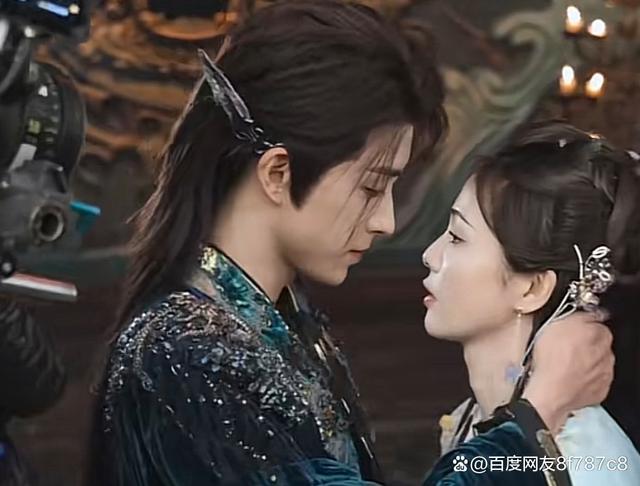 白鹿原吻戏(李沁白鹿原吻戏)