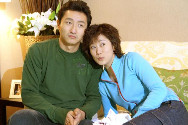 电视剧双面胶剧情介绍(电视连续剧双面胶剧情介绍)