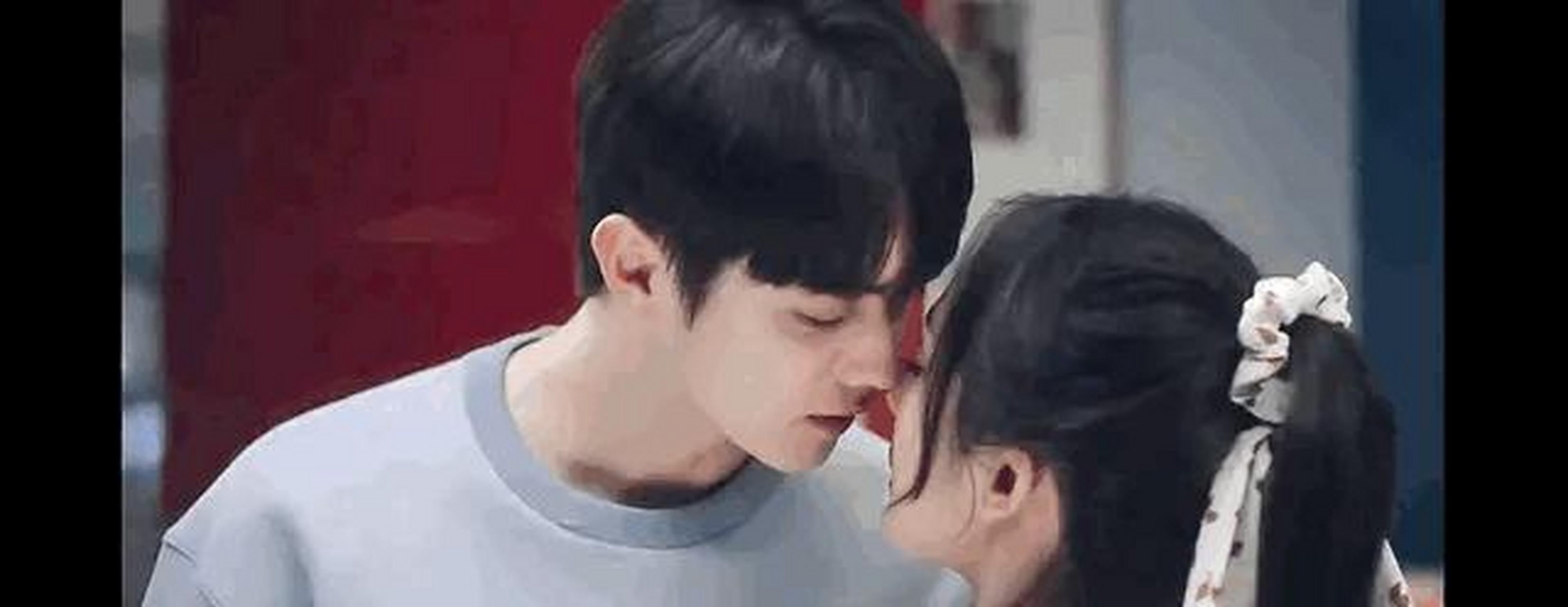 杨幂吻戏(杨幂吻戏曲)