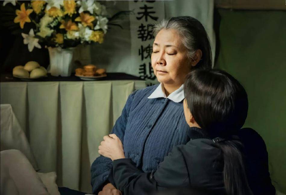 萨日娜主演的电视剧(萨日娜主演的电视剧找老七)