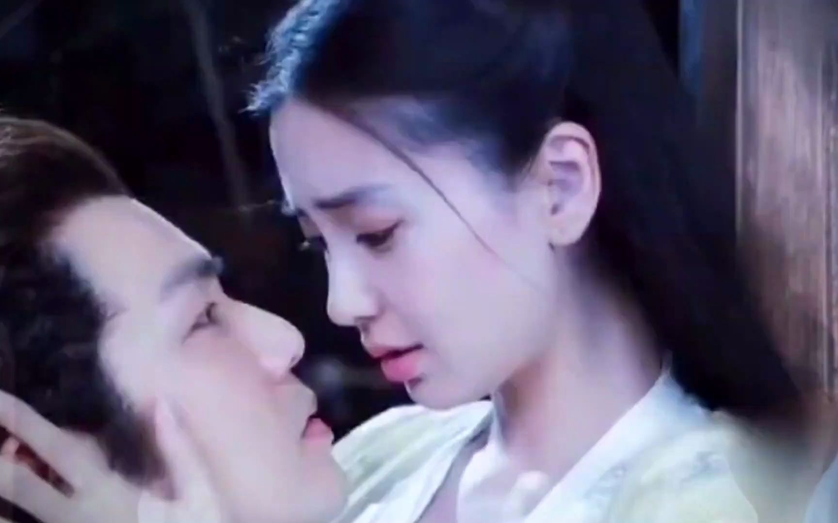 美女吻戏(美女吻戏大熊视频)