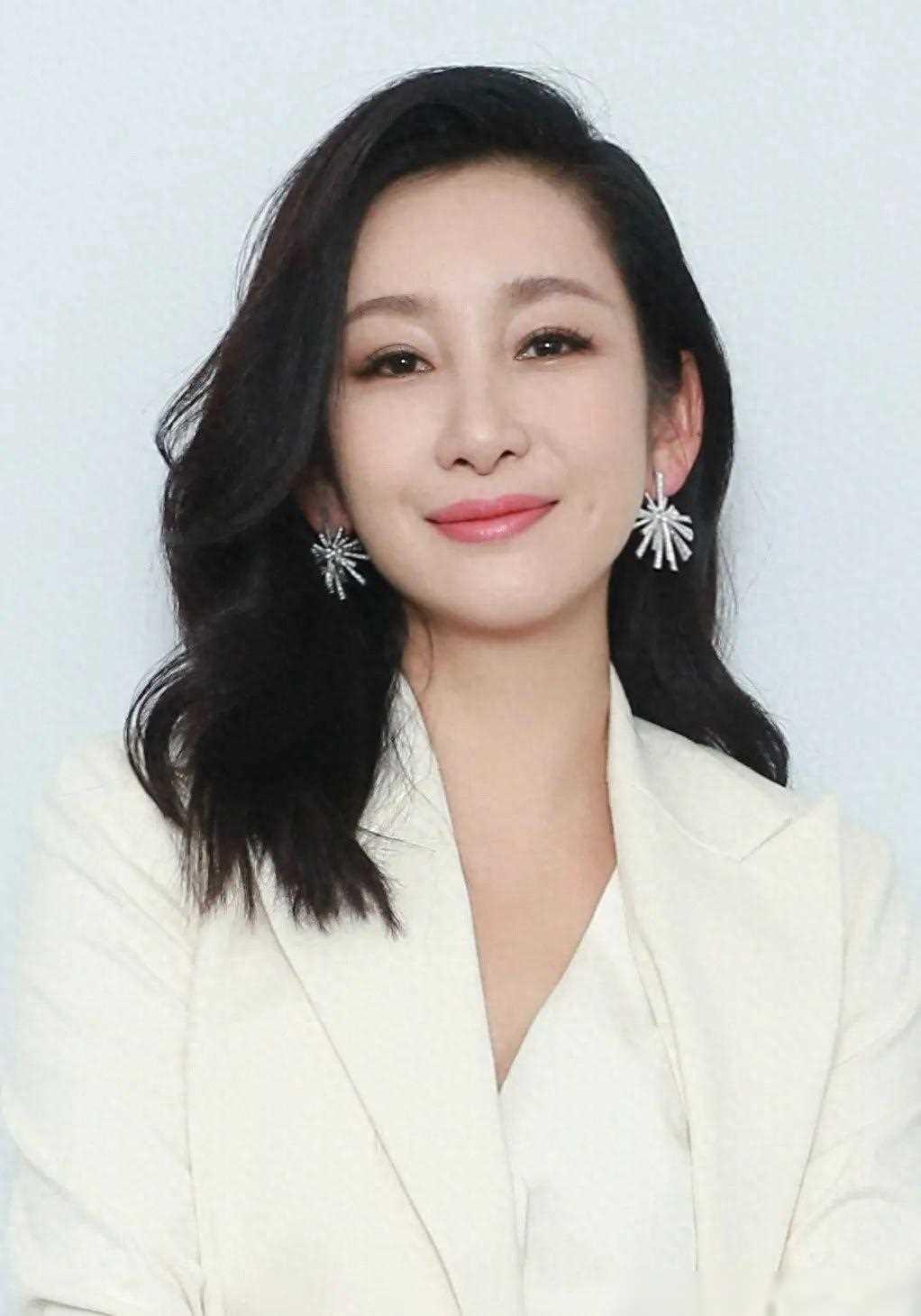 秦海璐主演电视剧(秦海璐主演电视剧巜我不是王毛)