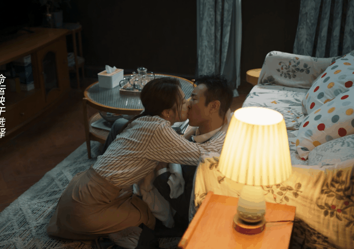 闫妮吻戏(闫妮吻戏影视剧的名字)