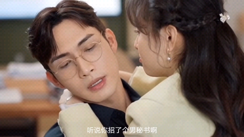 张彬彬吻戏(张彬彬吻戏怎么老啃嘴唇)
