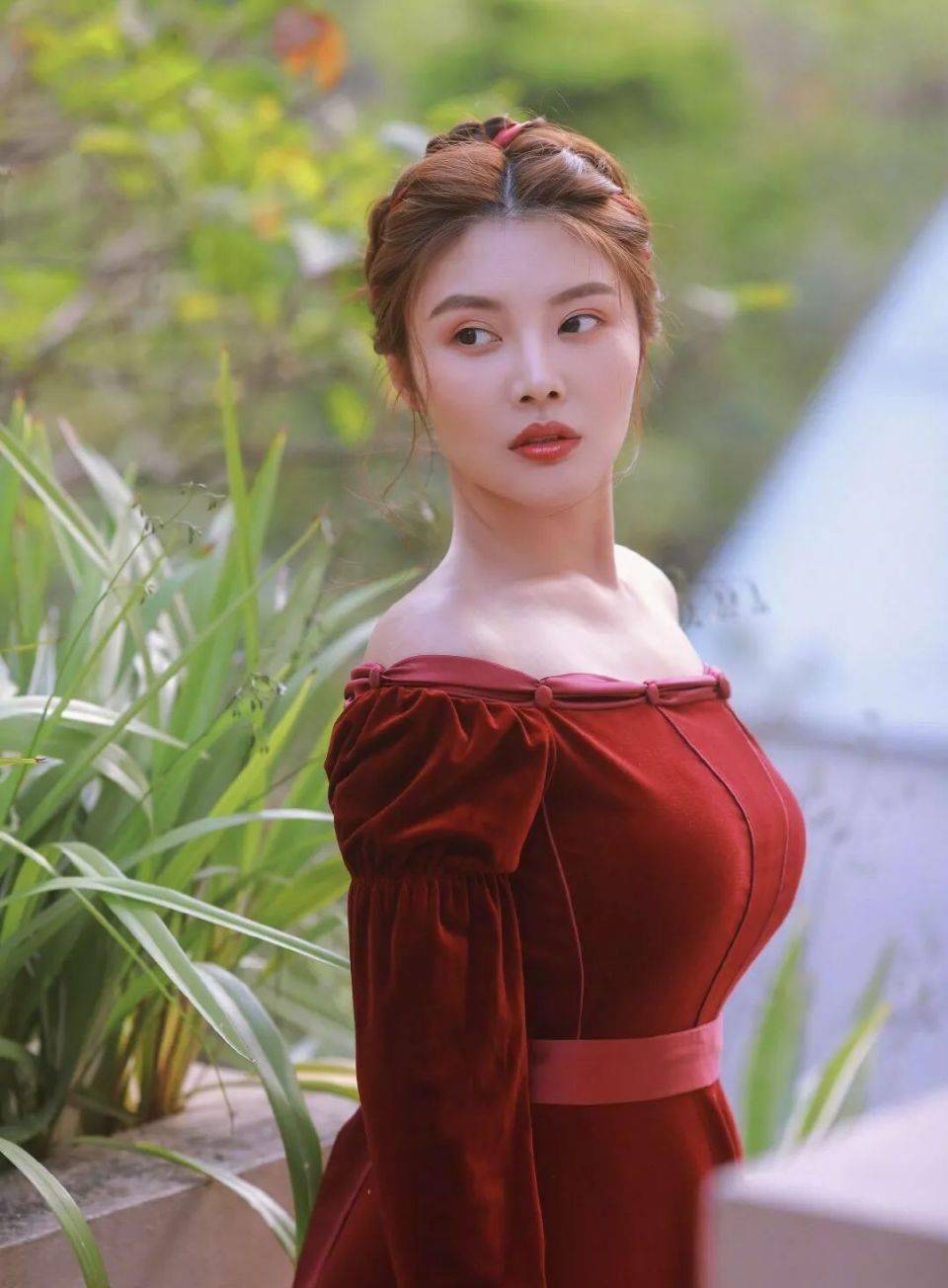 徐冬冬吻戏(徐冬冬吻戏合集老头)