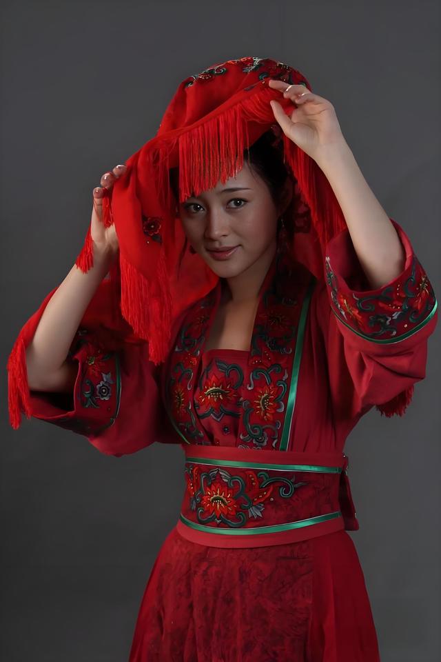 甘婷婷黄海波吻戏(甘婷婷黄海波吻戏在哪一集)