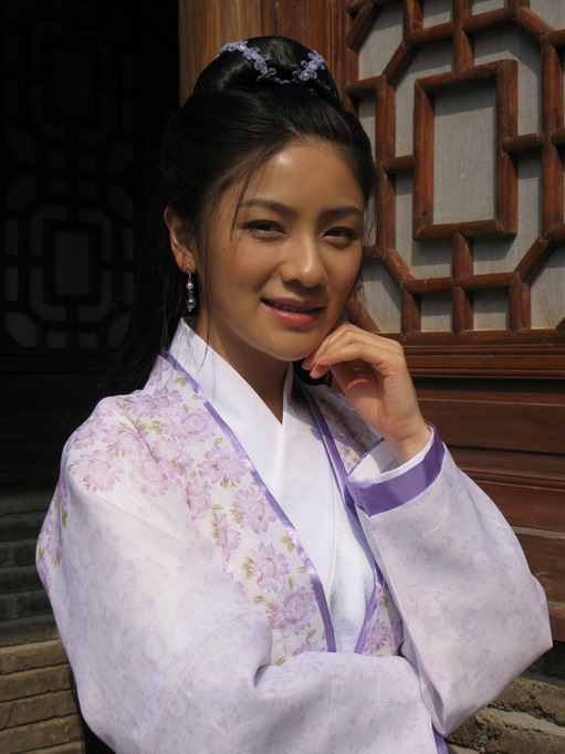 胡可主演电视剧(胡可主演电视剧演妈妈带两个孩子)
