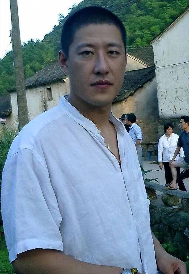 于震主演的电视剧(于震主演的电视剧大全上海滩之生死较量)