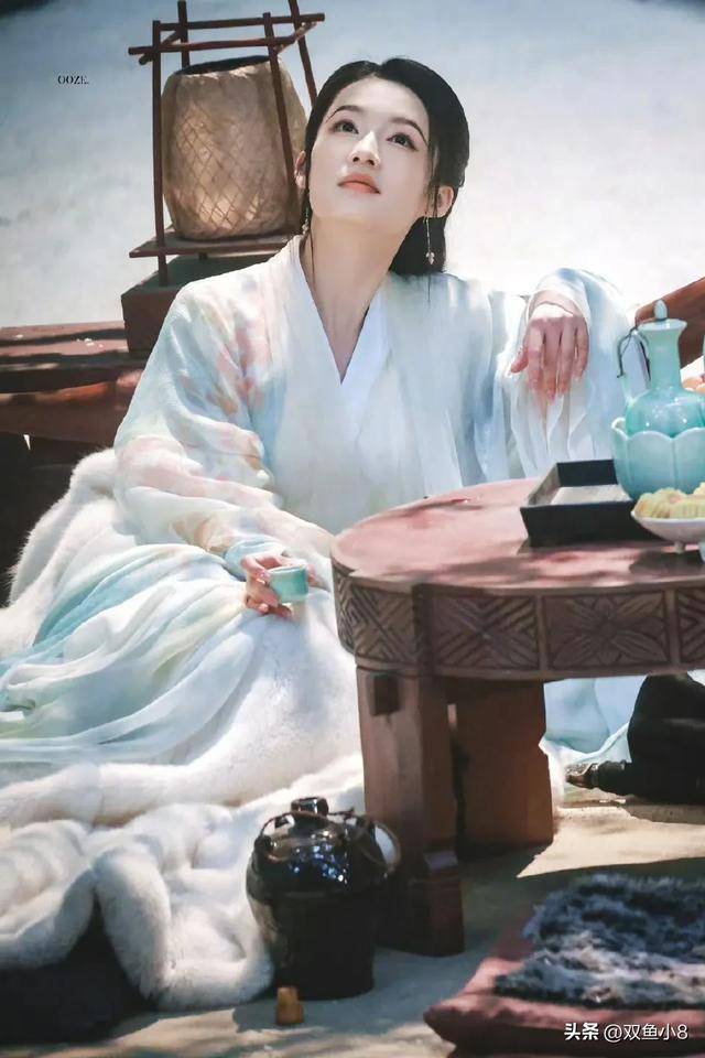李沁主演的电视剧大全(李威李沁主演的电视剧大全)