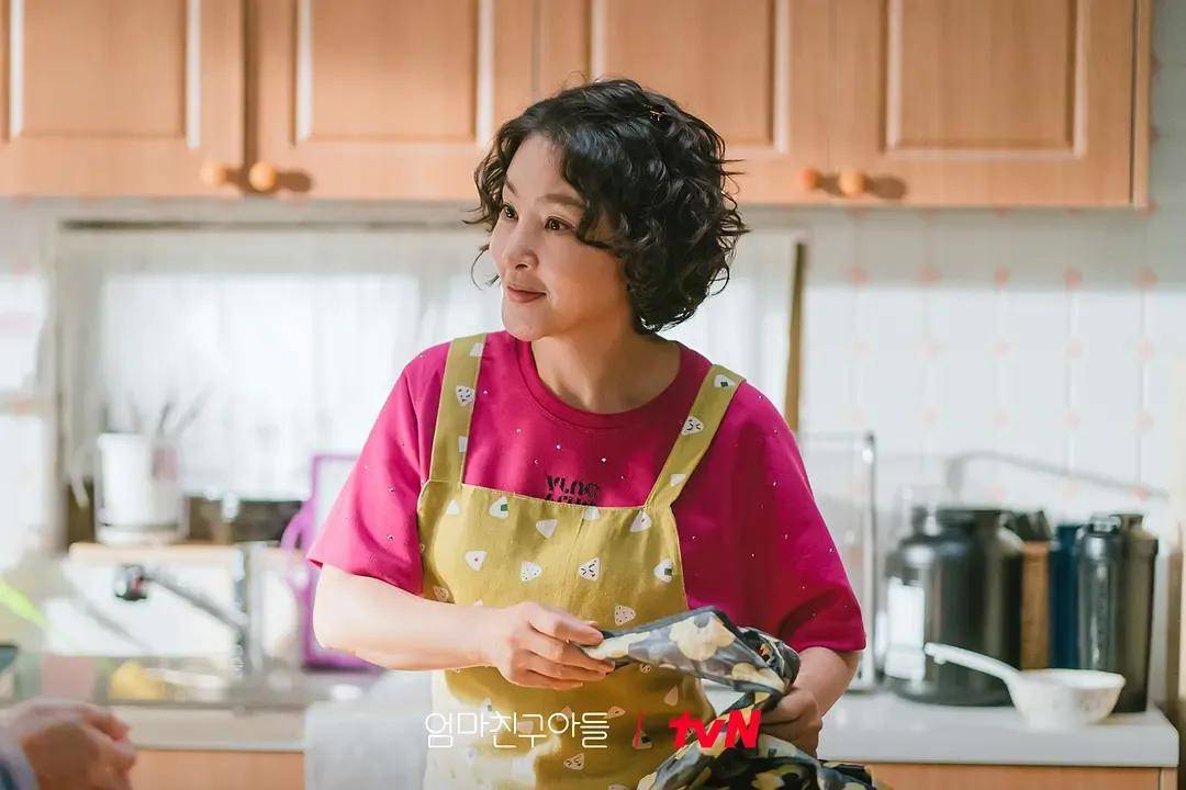 妈妈的朋友主演的简单介绍
