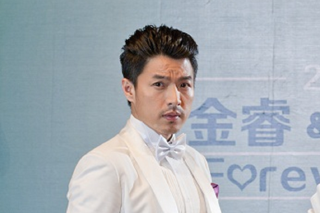 李威主演的电视剧全部(李威主演的电视剧全部演设计师)