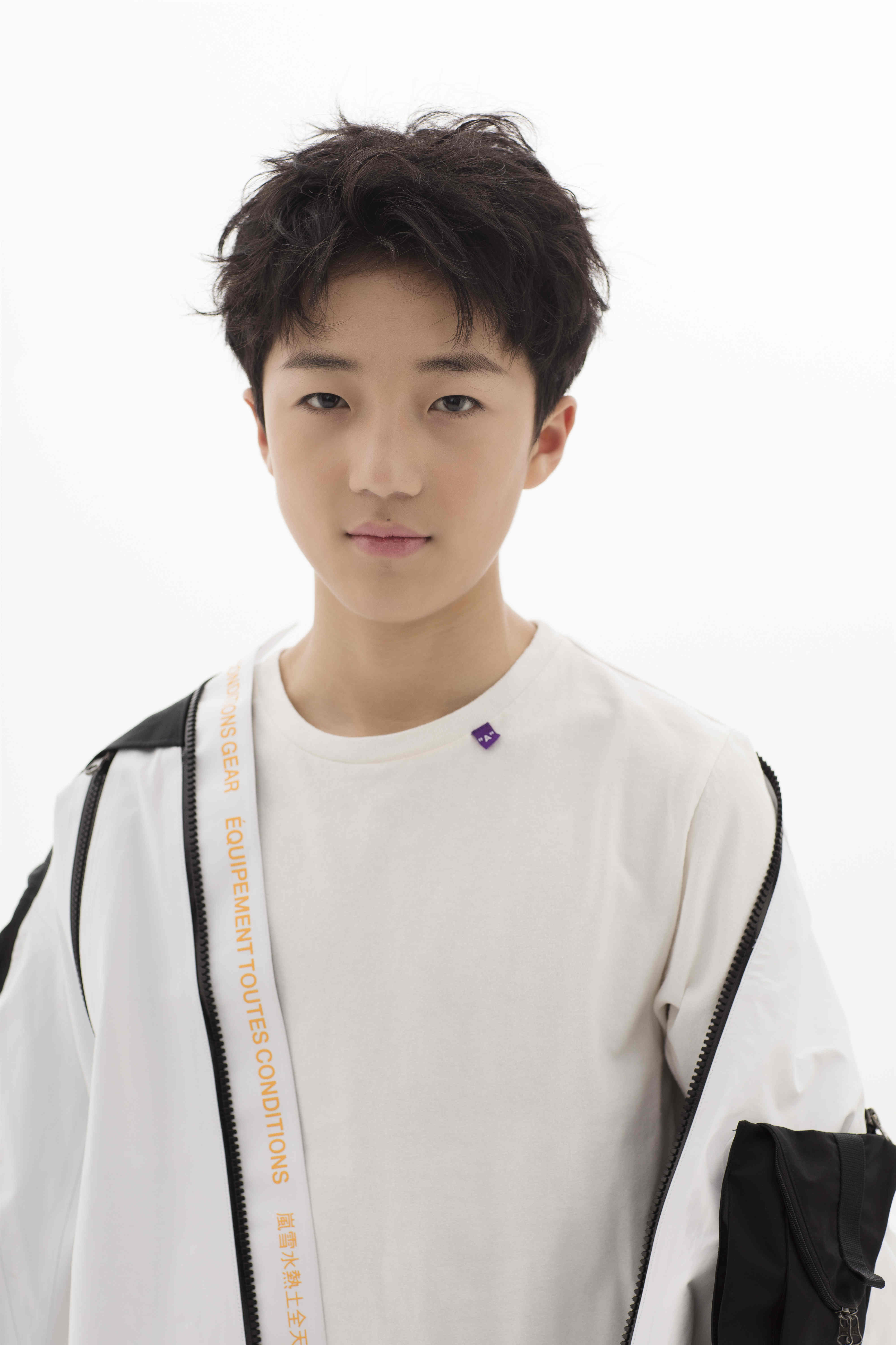 孙嘉诚扮演者_康熙王朝孙嘉诚扮演者