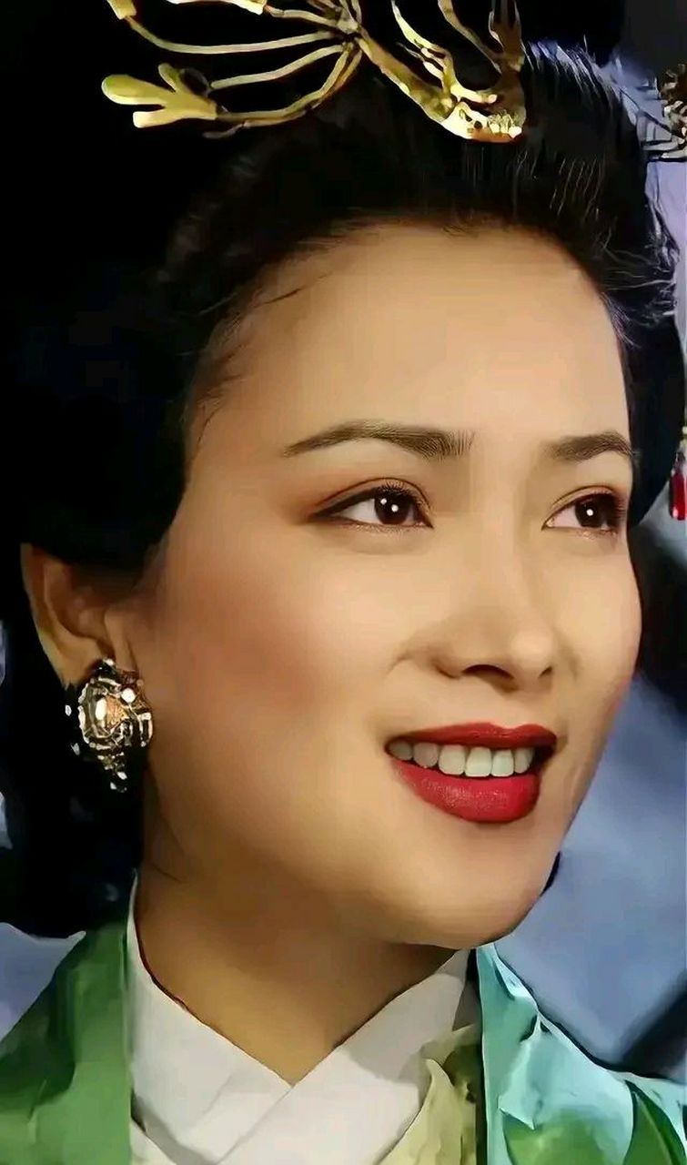 三国小乔扮演者_老版三国小乔 何晴