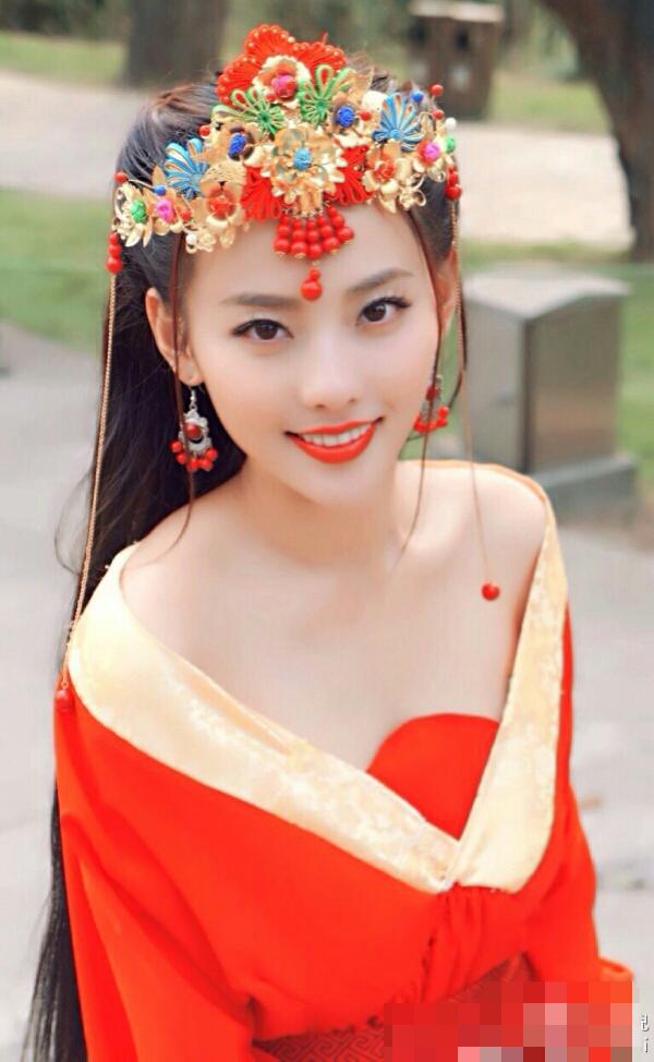 紫菱扮演者_紫菱扮演者张嘉倪戴帽子图片