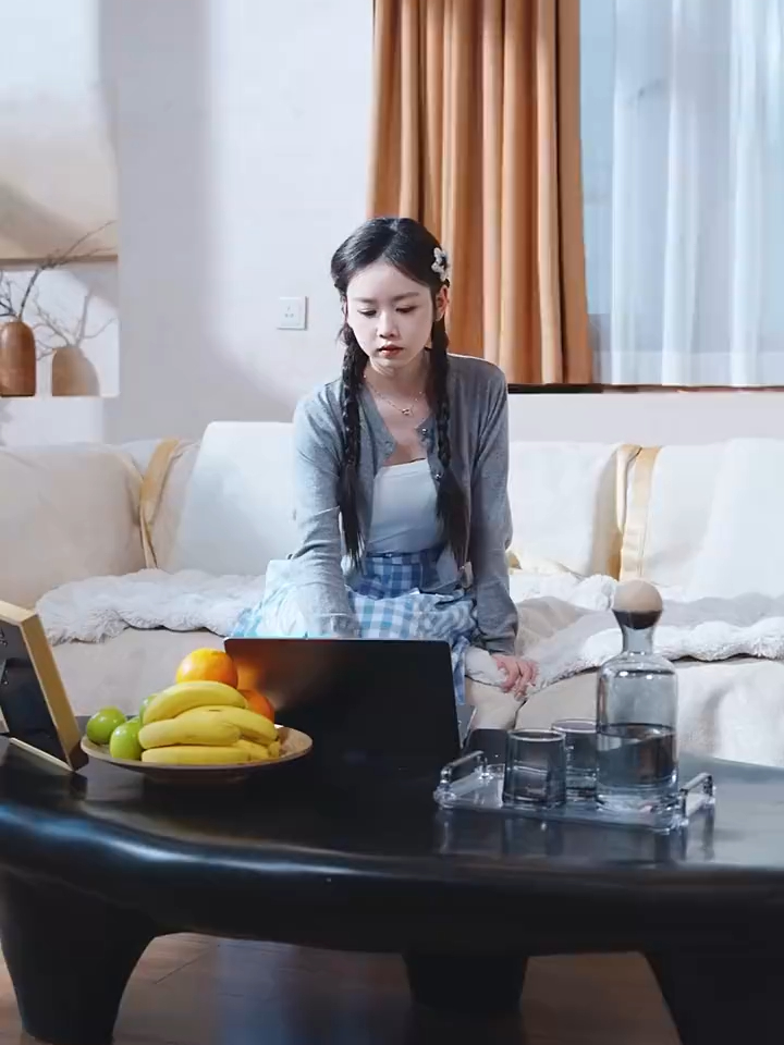 低头诱宠_低头诱宠短剧免费观看