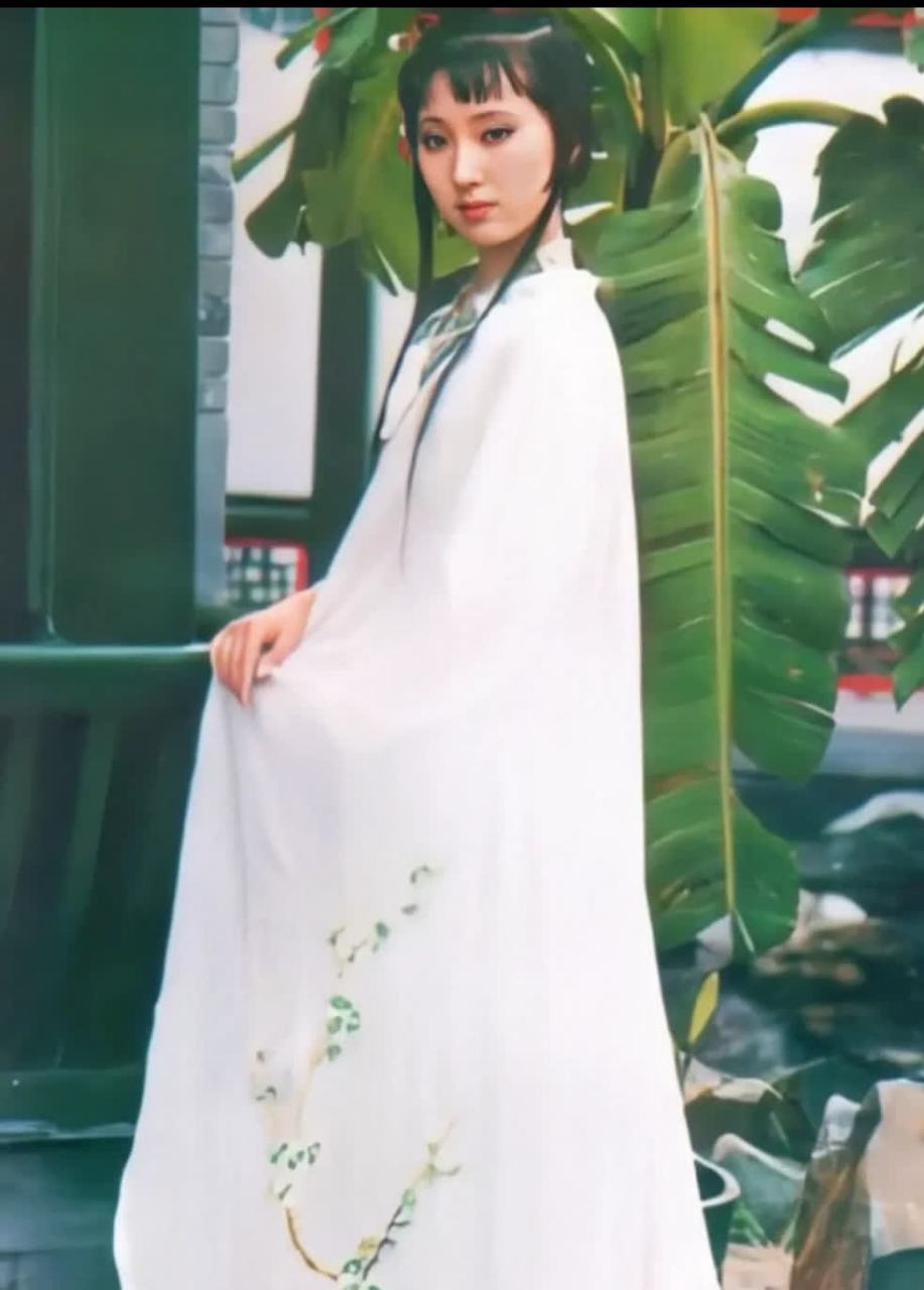 87版红楼梦林黛玉扮演者_87版红楼梦林黛玉扮演者死因