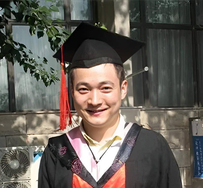 吕轻侯的扮演者_吕轻侯最后和谁在一起了