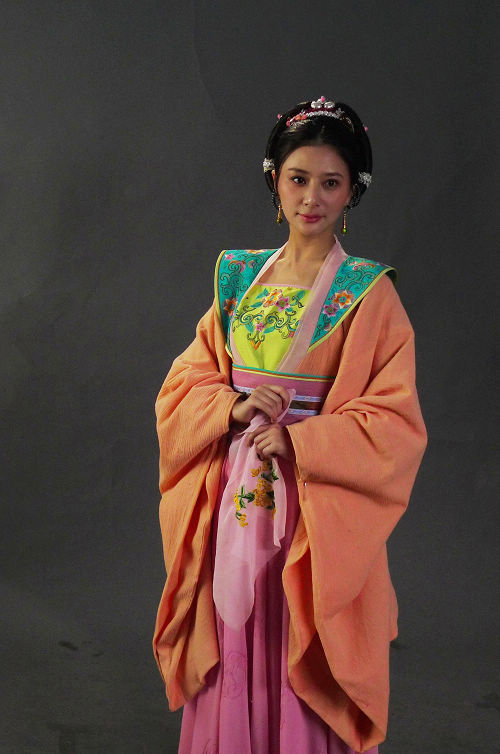 阎婆惜扮演者_阎婆惜扮演者新版