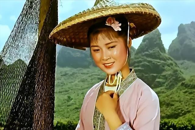 刘三姐扮演者_刘三姐扮演者是谁