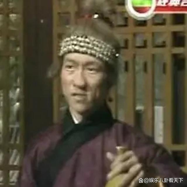 裘千尺扮演者_裘千尺扮演者罗兰