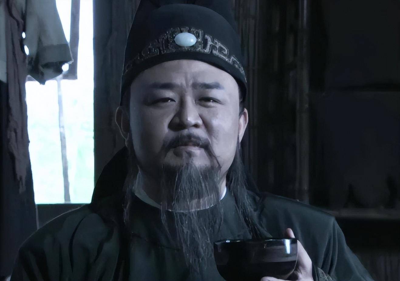狄仁杰扮演者梁冠华_狄仁杰扮演者梁冠华的老婆