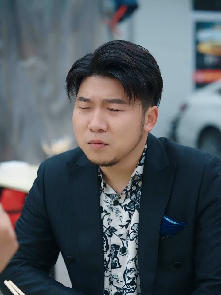 返聘后我一鸣惊人_返聘后我一鸣惊人张庆丰