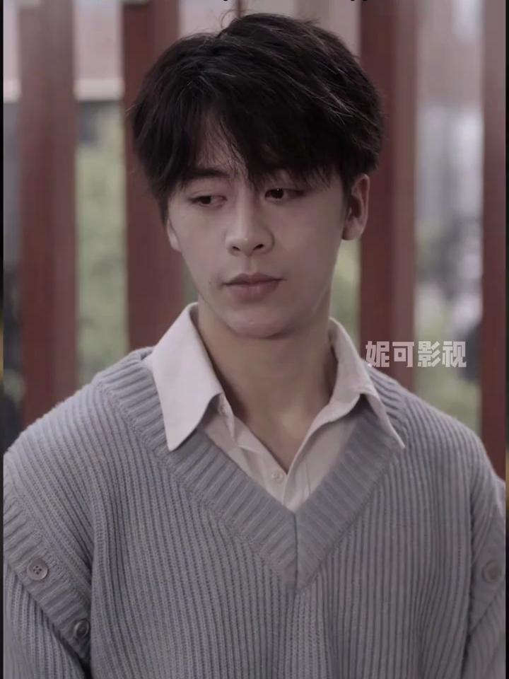 暗恋的小青梅她人美声甜_暗恋的小青梅她人美声甜短剧