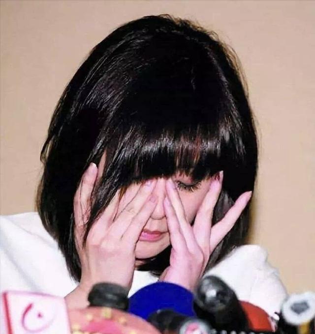 断亲后，恋爱脑女儿哭惨了_断亲后恋爱脑女儿哭惨了33