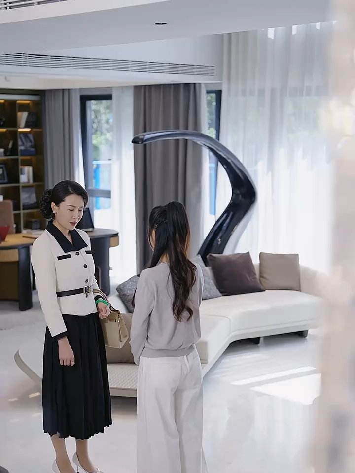 缠她上瘾陆总的娇气包_缠她上瘾陆总的娇气包短剧第12集