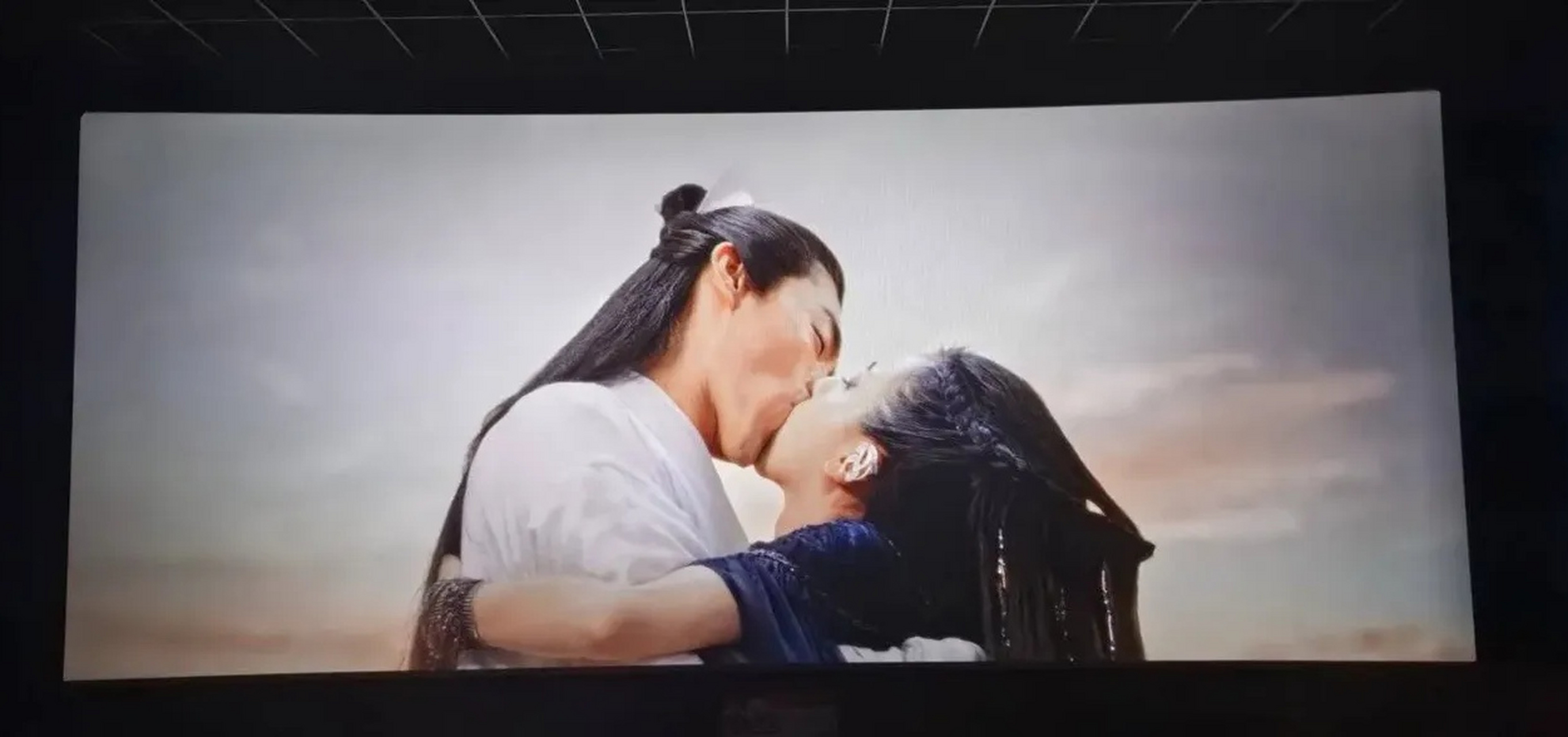 花千骨吻戏视频(花千骨吻戏八种配乐)