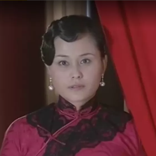 还珠格格柳红扮演者_还珠格格里面的柳红叫什么名字