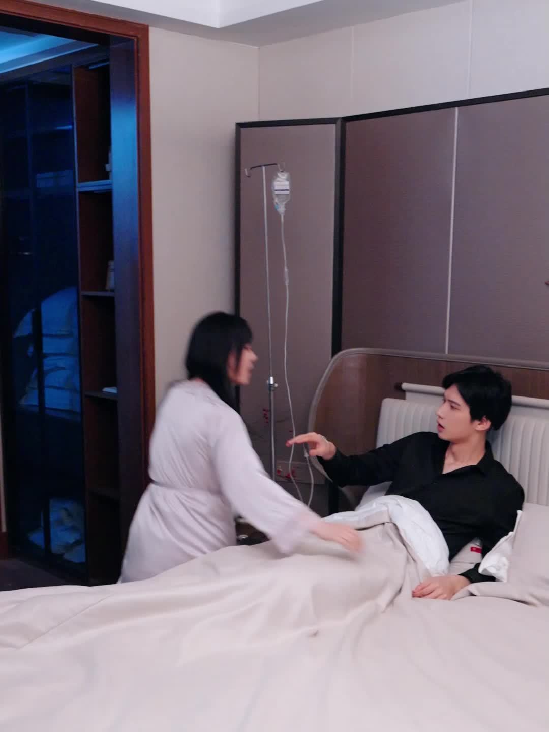 穿成炮灰女配后我靠医术征服司少_穿成炮灰女配后我靠美食爆红了